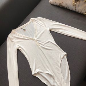Forever 21 Tops - White long sleeve bodysuit Forever 21 Tops - White long sleeve bodysuit